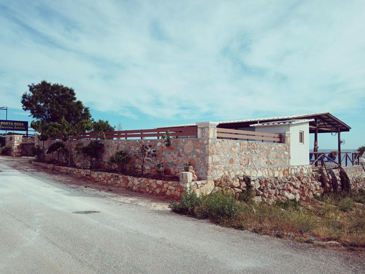 Caravan Fishing Spot Porto Roxa Agios Leon Exteriér fotografie